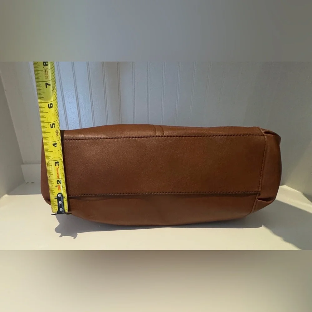 Relic Shoulder Bag - Picture 7 of 15